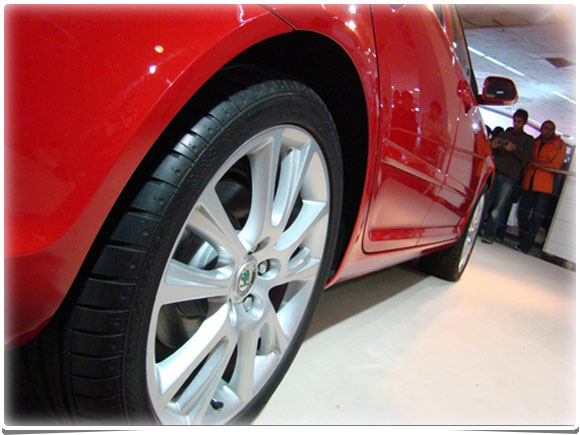 Tire Services in Acworth, GA | KAMS Auto Service Center 