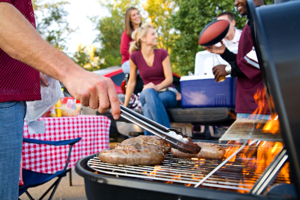 How to Tailgate Safely This Fall