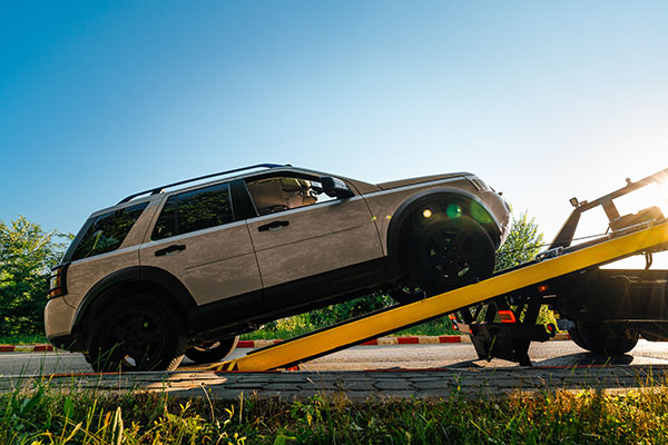 When Should I Consider Calling Towing Services?